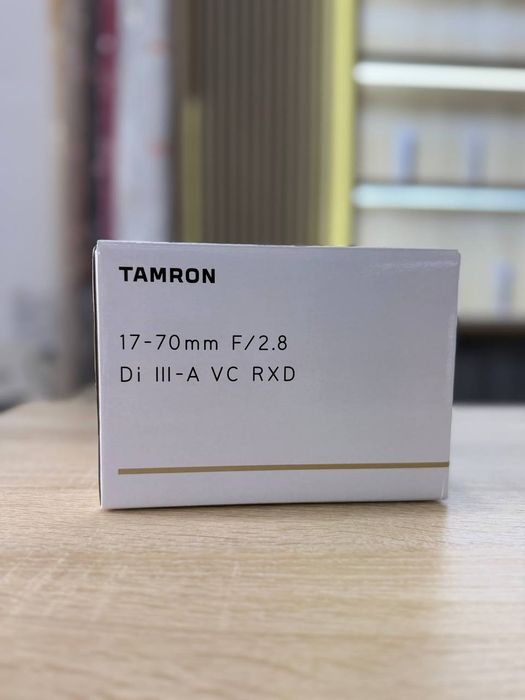 Tamron 17-70mm F/2.8