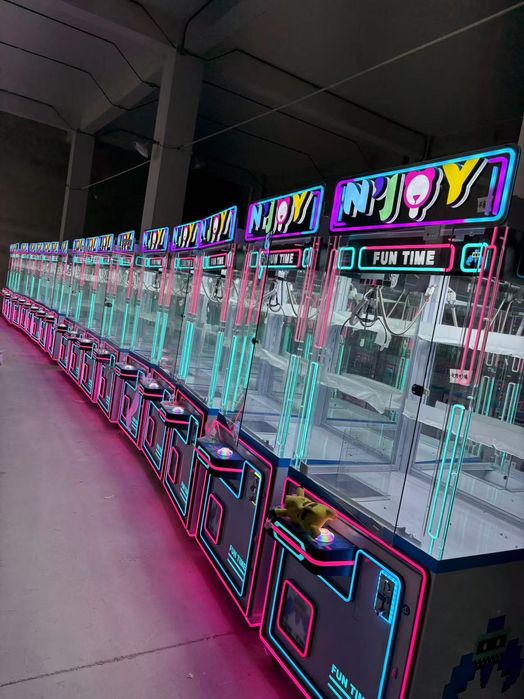 Машина с играчки