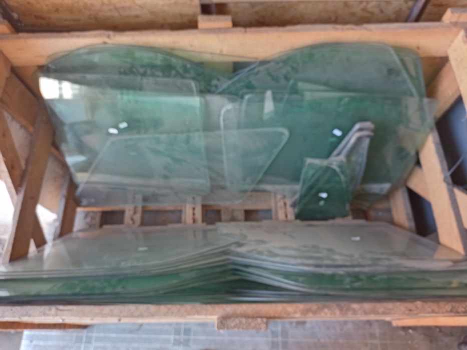 Geam lateral Dacia Logan Sandero Solenza 1300 1310 Supernova Papuc