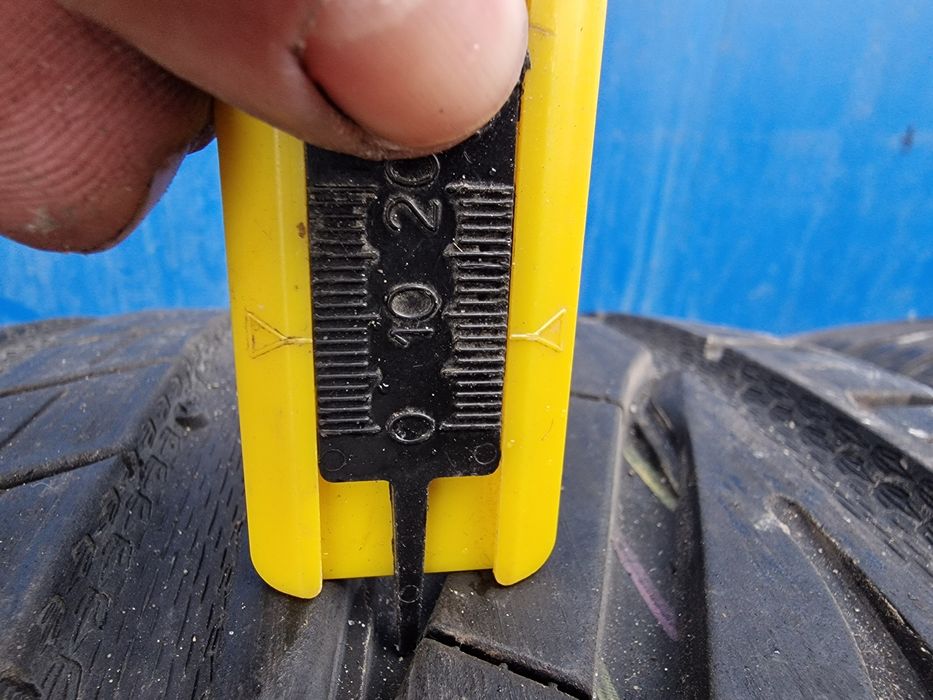 Anvelope 255/35R18 marca Uniroyal, DOT 2020, 8 mm ,vară