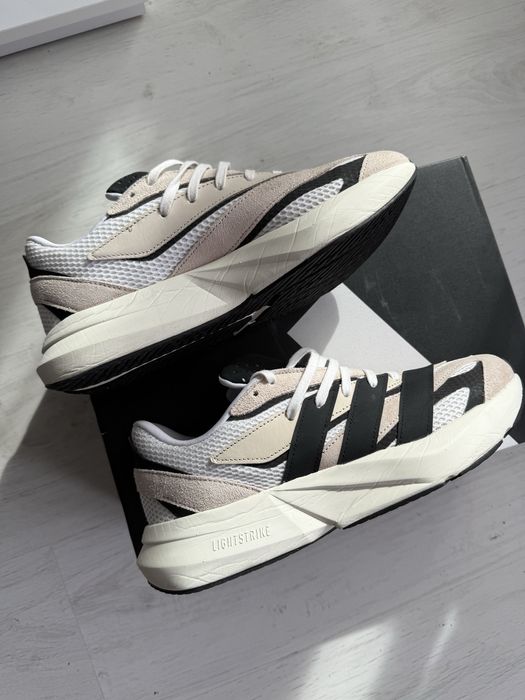 Adidas Lightblaze marimea 42