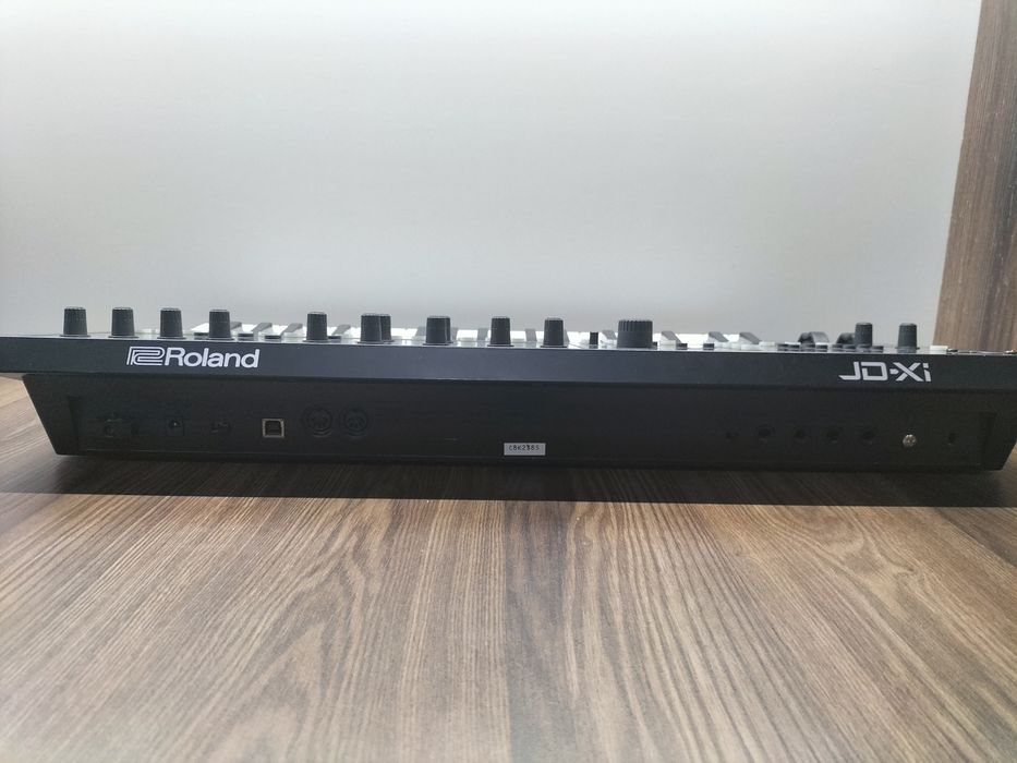 Синтезатор Roland JD - XI