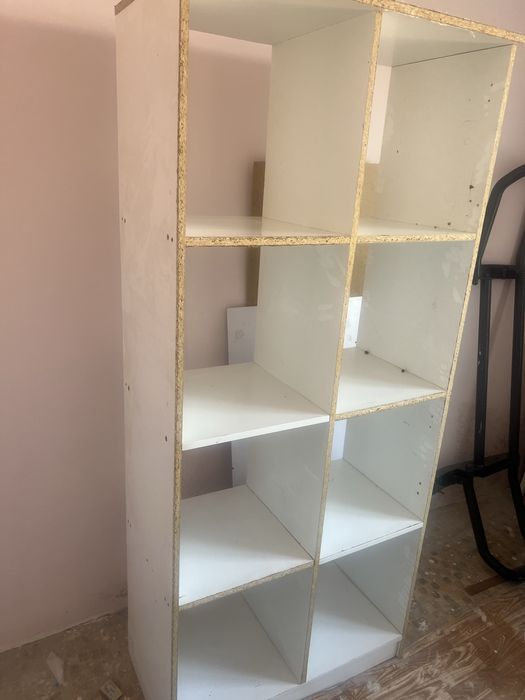 Шкаф.            .