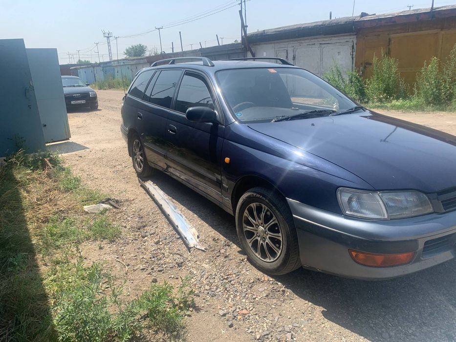 Продам Тойоту Калдина