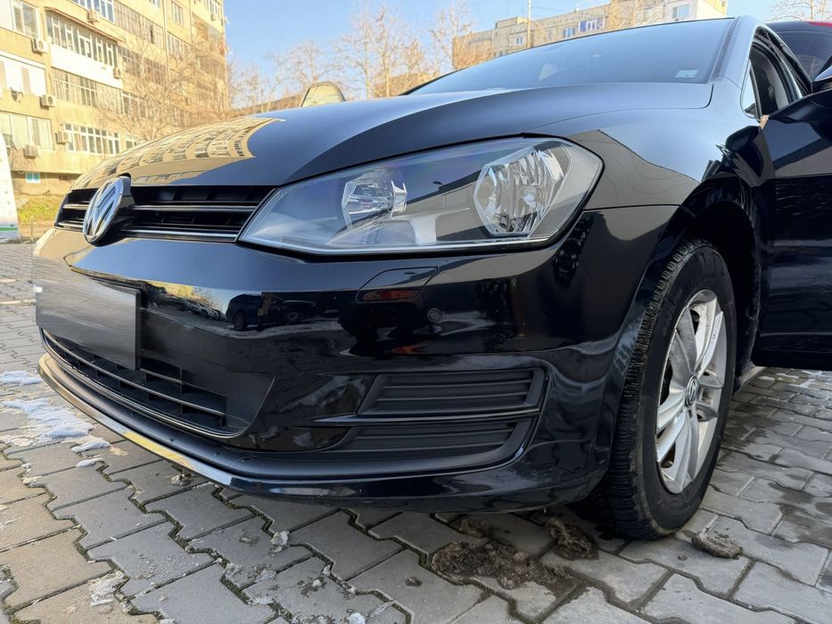 Продавам Много запазен лек автомобил Голф 7