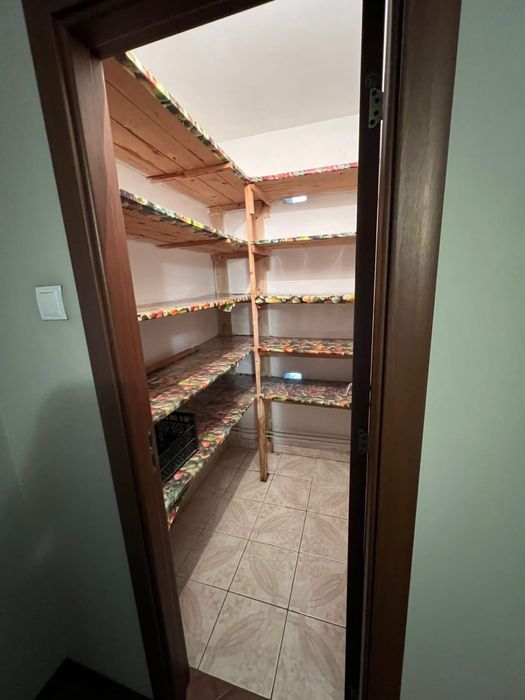 DE ÎNCHIRIAT Apartament 3 camere 80 m² 7 Noiembrie