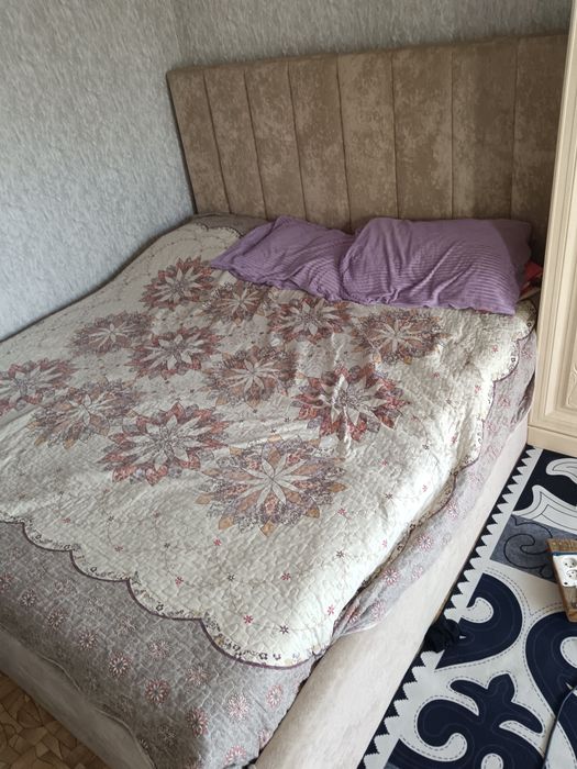 Кровать двух спальный