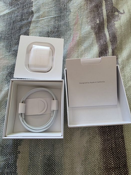 Apple airpods 3rd Gen cu Magsafe