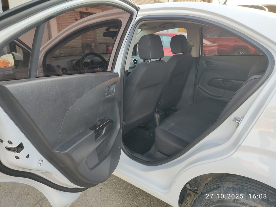 Продам автомобиль Шевроле Авео Т 300