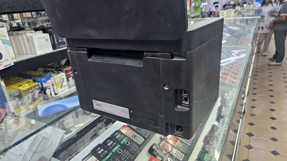Printer sotiladi