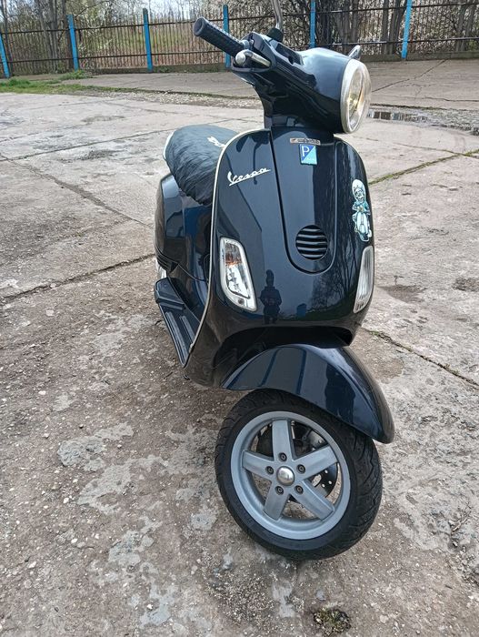 Scuter vespa 125 an 2005 35000 km