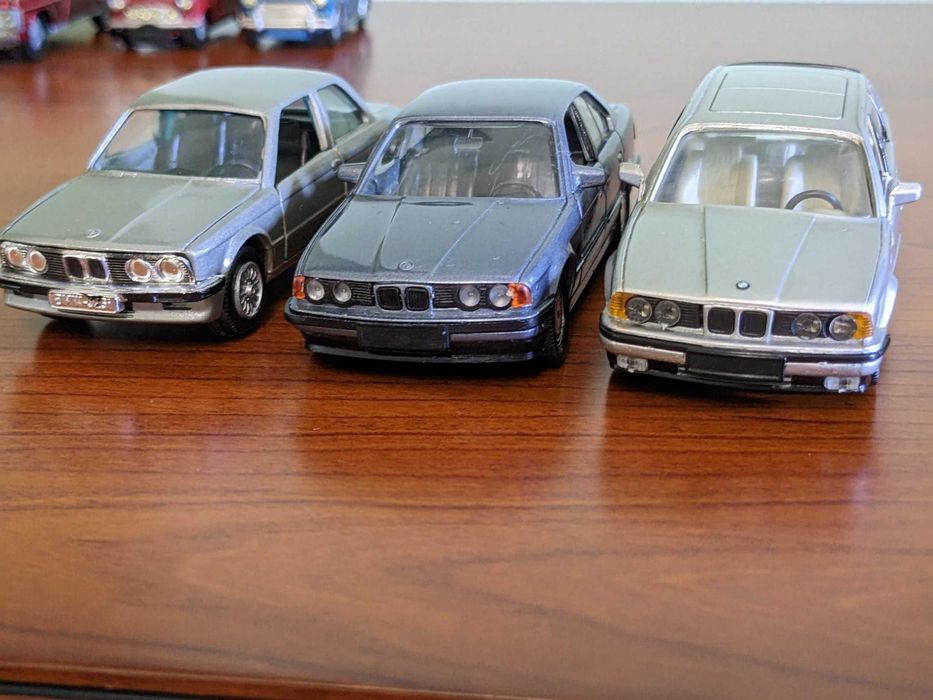 Модели авто BMW в масштабе 1:43