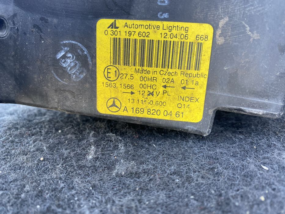 Faruri / far stanga far dreapta Mercedes A class w169 2004-2011