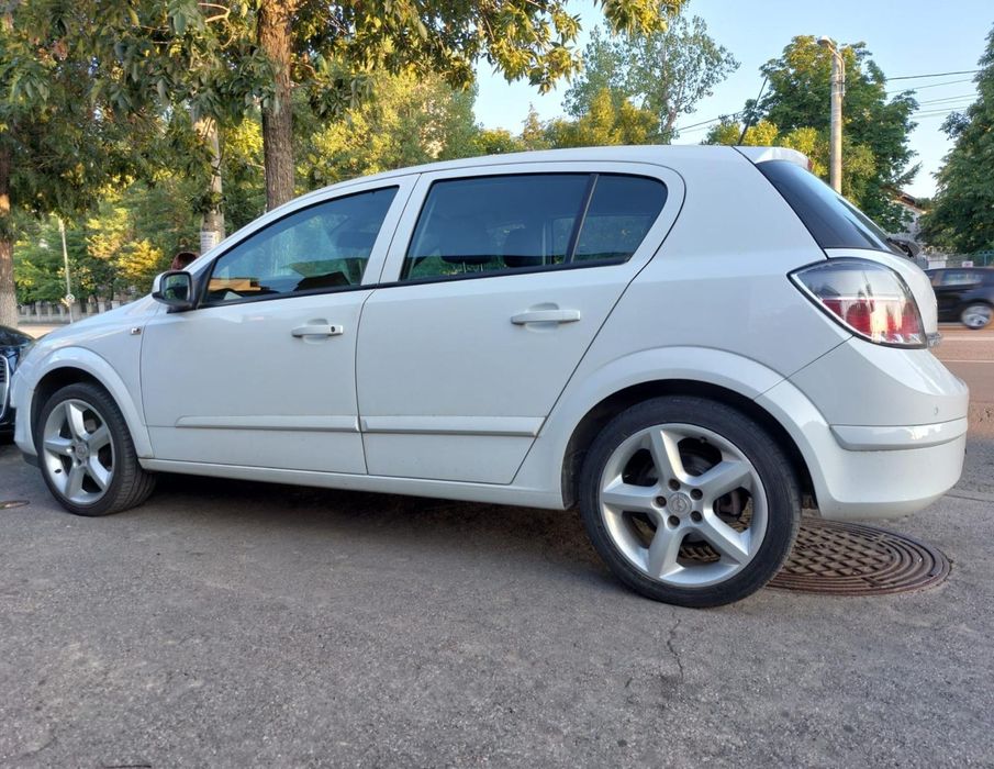 Opel Astra H 1.6