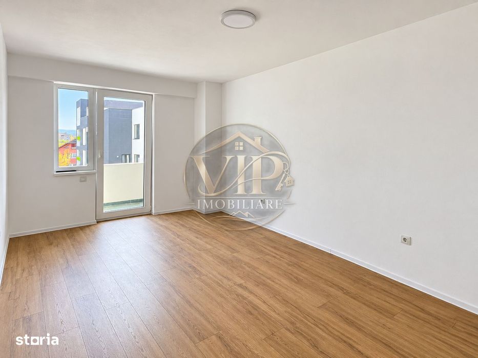 Apartament cu 5 camere, cu scara interioara,100 mp utili,decomandat,Ce