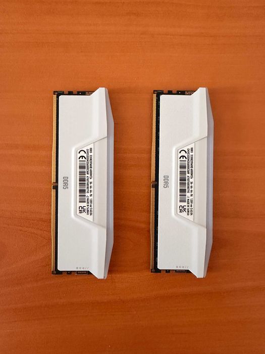 Corsair VENGEANCE 32GB (2x16GB) DDR5 6000MHz CMK32GX5M2E6000Z36W
