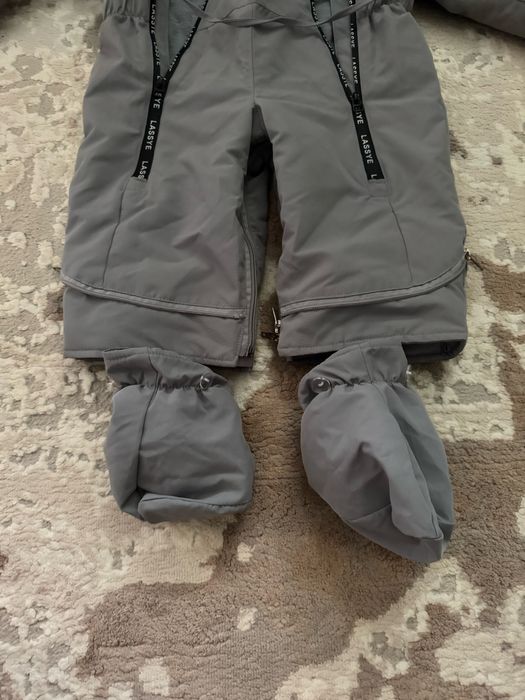 Продам осенний - весенний детский комбинезон