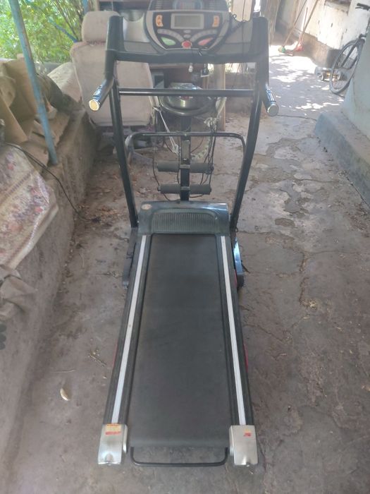 Продам беговую дорожку