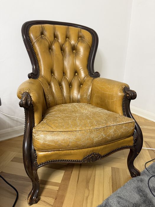 2 Fotolii Chesterfield originale - peste 100 ani - raritate - 3500 ron