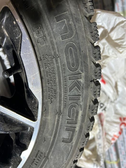 Продам зимние шины