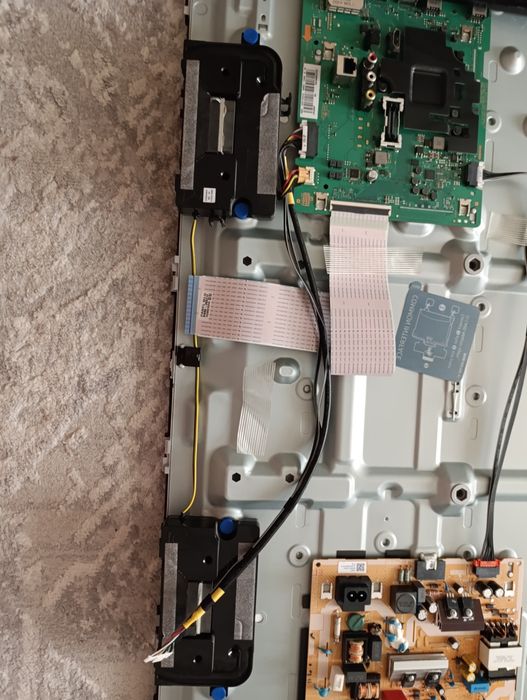 Samsung ue43tu8000u разбита матрица