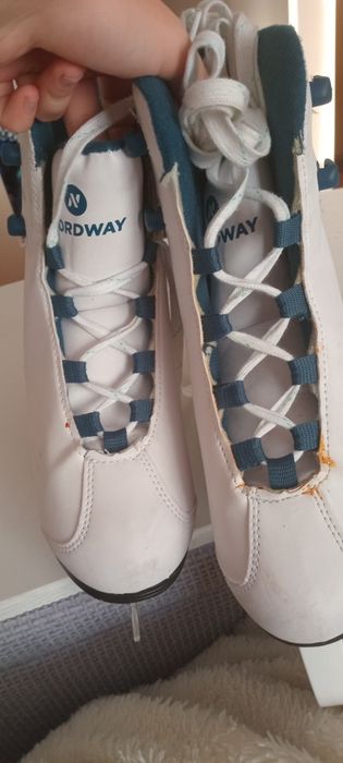 !СРОЧНО! Продам коньки