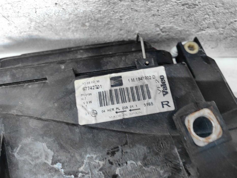Оригинален фар Сеат Толедо  Seat Toledo