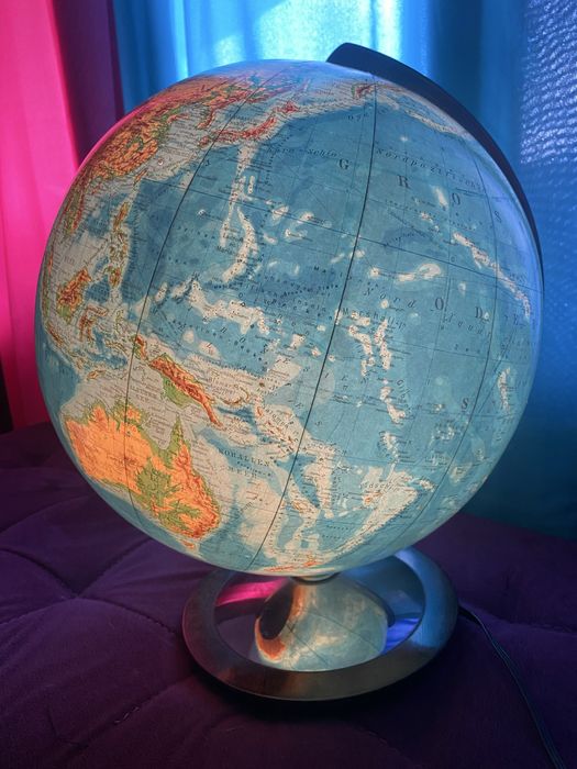 Стар стъклен немски глобус