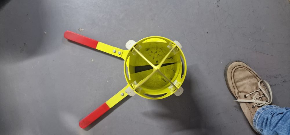 Dispozitiv golire saci vid bag big bag metalic cu clapeta pret 550 lei