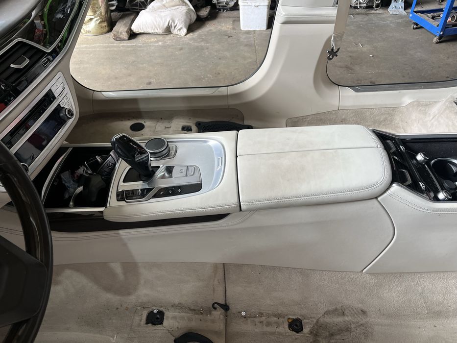 Комфорт салон бмв 7 г12 лонг ( comfort salon bmw g12 )