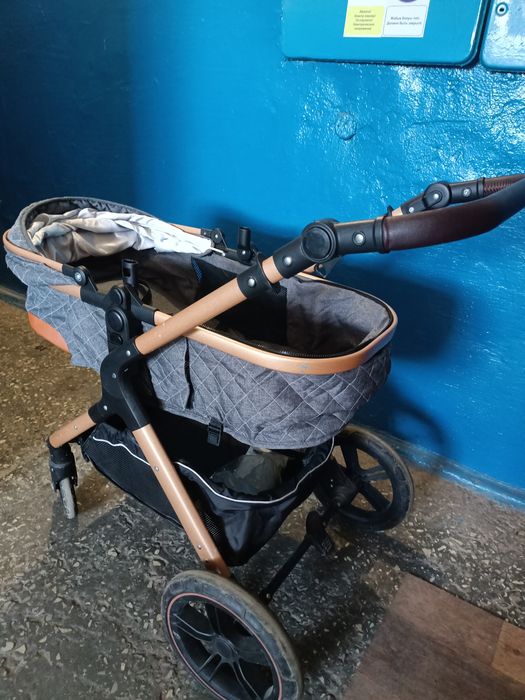 Детская коляска .