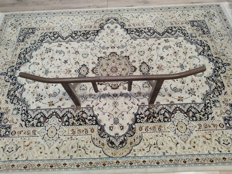 Турник настенный