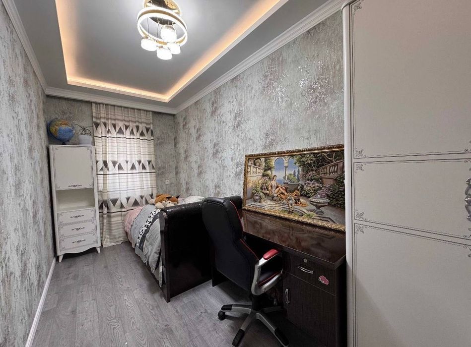 Продается 4 комнатная квартира ремонт метро Ойбек Жемчуг, Мирабад