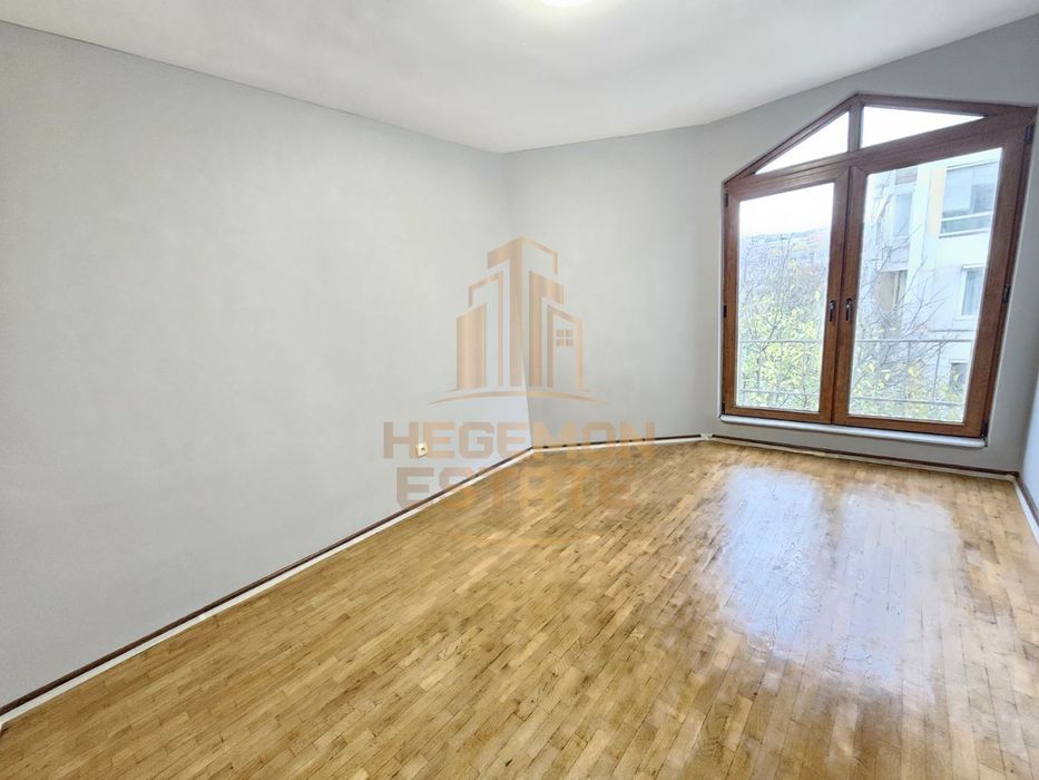 Продава се Двустаен апартамент в Варна, Зимно кино Тракия - 70 кв.м за 948 €/кв.м - Снимка #2