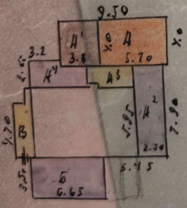 ХАСТИМОМ(К,орасарай улица)! Очень дёшево! Срочная продажа!