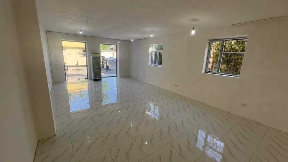 Саракулька, вдоль дороги 30м2, без ремонта