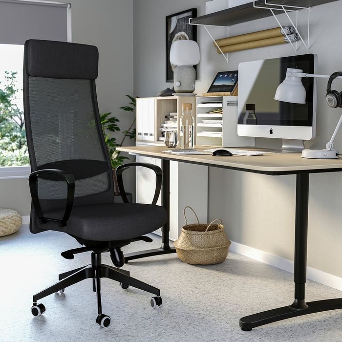 Vand scaun birou Markus IKEA nou in garantie 10 ani