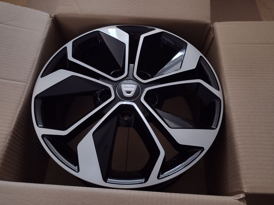 Jante Bicolore 16  Dacia Duster Dokker Lodgy pe R16  cu 5 x 114.3 R16