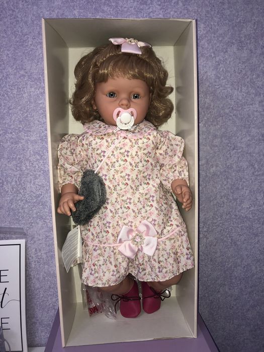 Новые. Шикарные куклы. Испания. Винил.