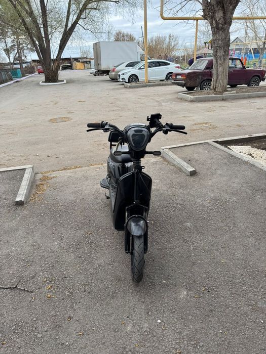 Электроскутер в рабочем состоянии