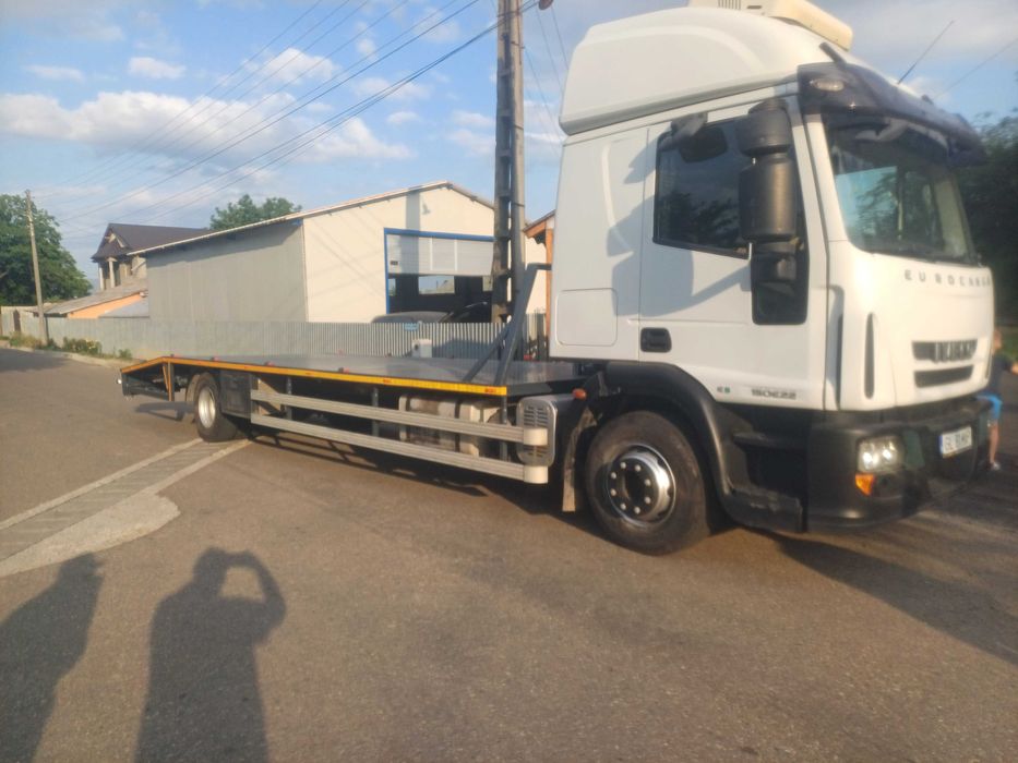 Tractari Tecuci. /Platformă  Auto