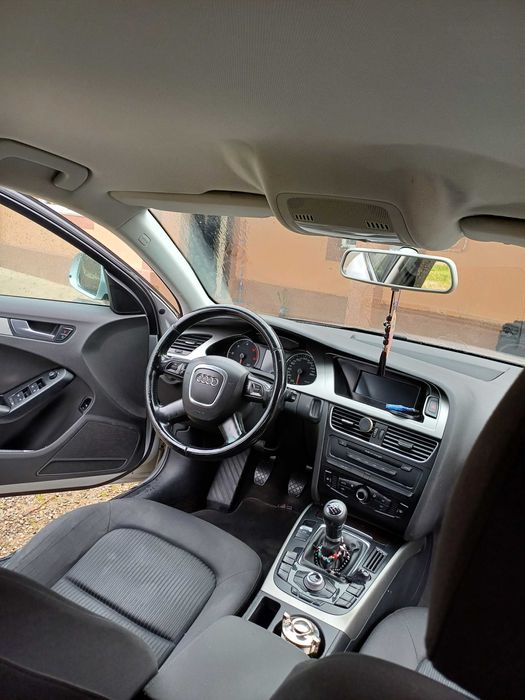 Vand Audi A4 B8 2009