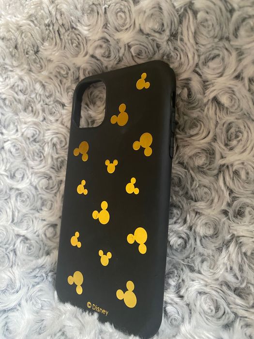 Калъфи за iPhone 11