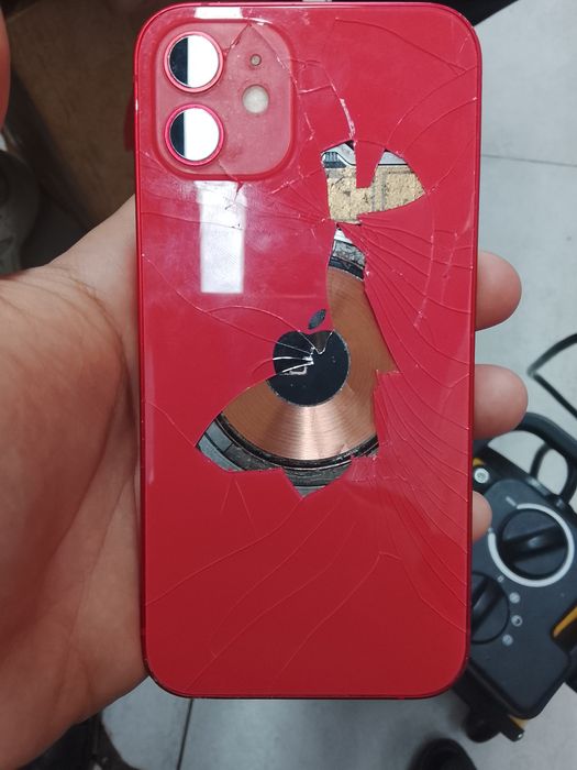 Айфон 12 заблокированный