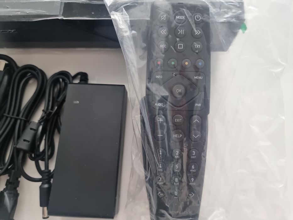 Dreambox DM900 UHD 4K Чисто Нов / DVB-S2X / Linux Enigma2 / IPTV