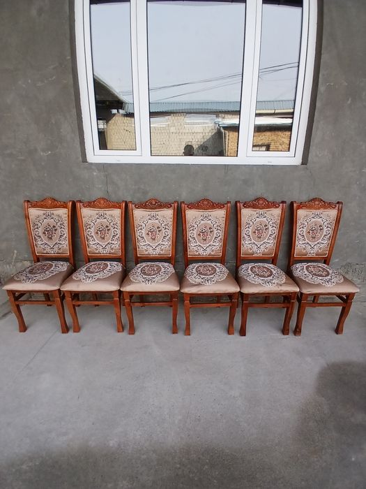 Toy va boshqa marosimlarga stol stul zontik (4×8) prakatga beriladi.