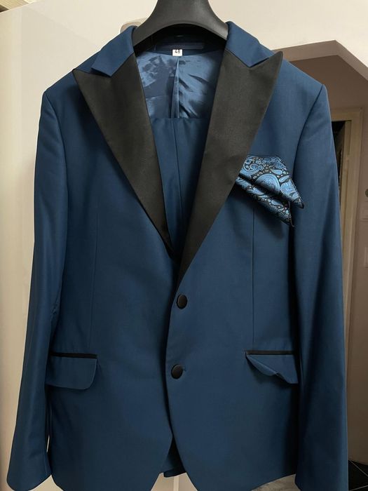 Costum elegant bărbați – mărimea M – stare excelentă