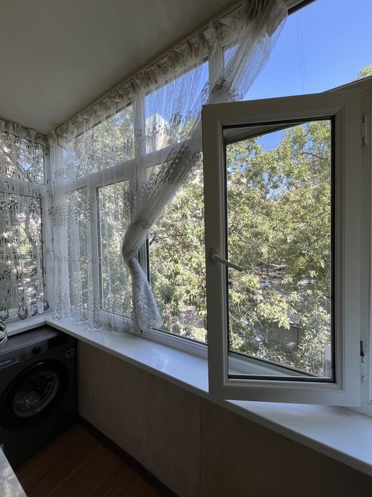 Метро Айбек улица Афросиаб - продам 2/3/9 60м2