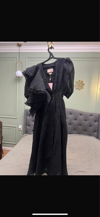 Продам новое вечернее платье