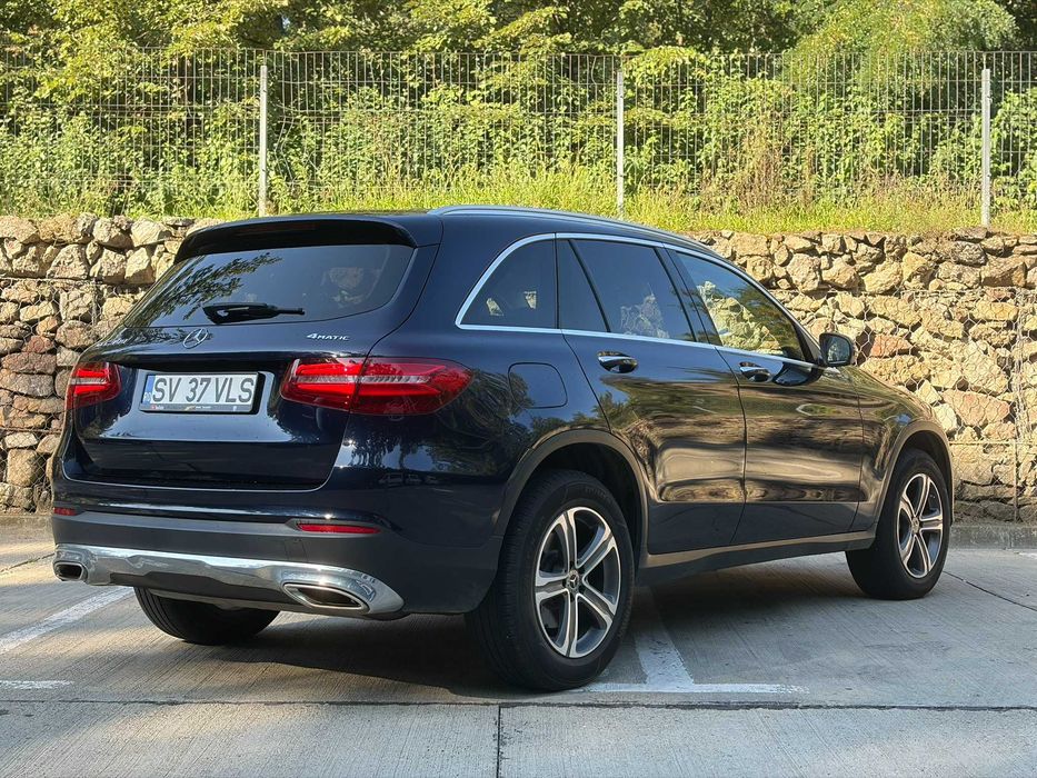 GLC 300 4Matic 4x4 Panoramic/ Camera/ Piele bej/ Memorii scaune/ Burmester